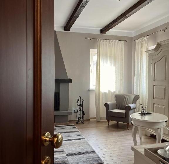 اتاق لوکس, Casa Caimotta