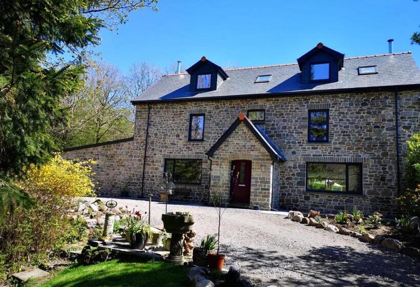 اتاق لوکس با تخت بزرگ, Little London Bed & Breakfast And Glamping Pod