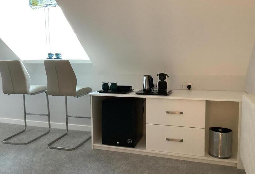 اتاق لوکس با تخت بزرگ, Little London Bed & Breakfast And Glamping Pod