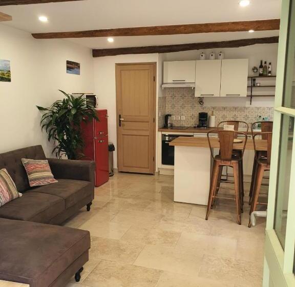 خانه 2 خوابه, H2o Chambres D Hôtes