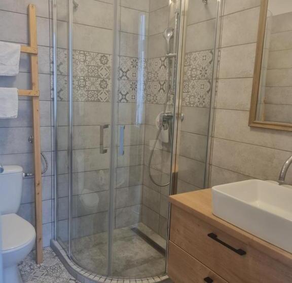 اتاق لوکس, Eden Center Home