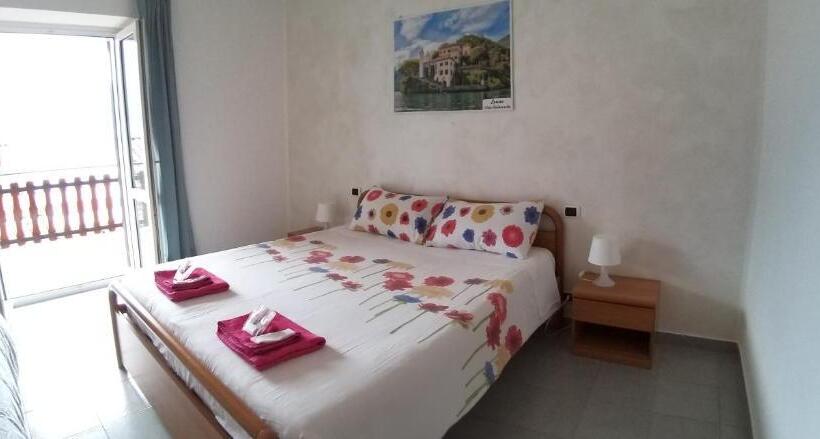 1 Bedroom Apartment Lake View, Residence Casa Rosa