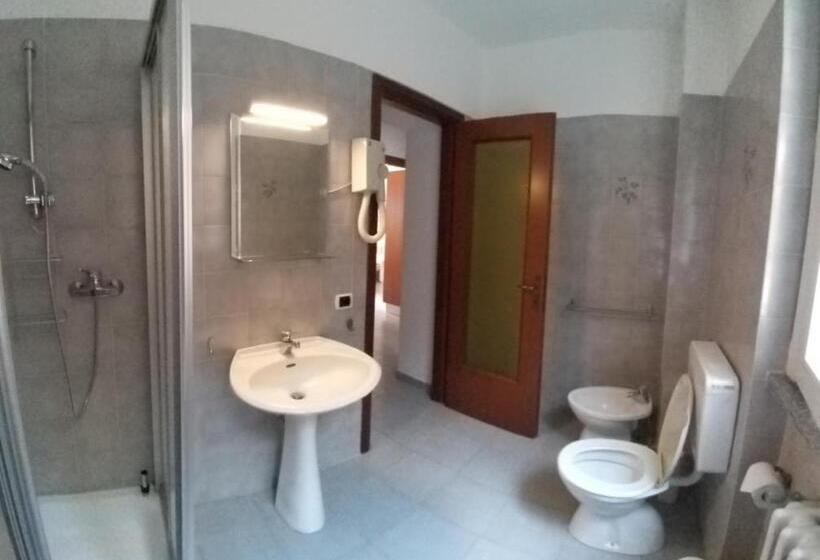 1 Bedroom Apartment Lake View, Residence Casa Rosa