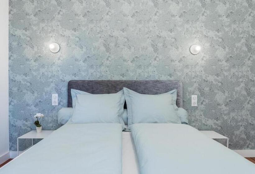 اتاق استاندارد چهار تخته, Chambre D Hôtes Du Côté Des Remparts