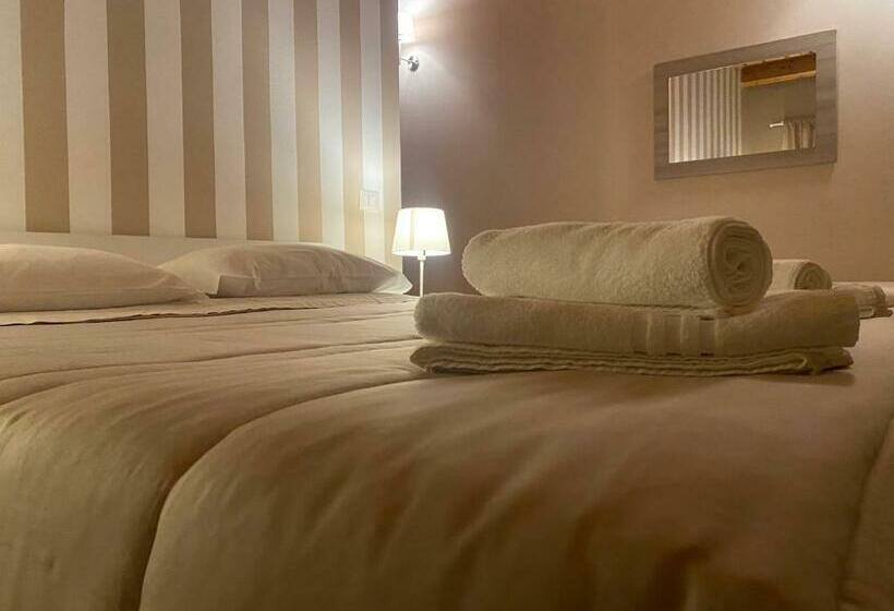 اتاق استاندارد با تخت بزرگ برای معلولان, La Valle Degli Ulivi