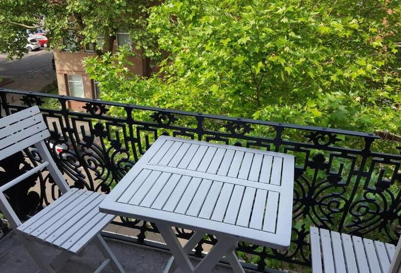 اتاق استاندارد با بالکن, City Lodge Stay A While