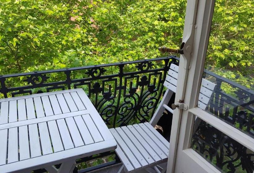 اتاق استاندارد با بالکن, City Lodge Stay A While