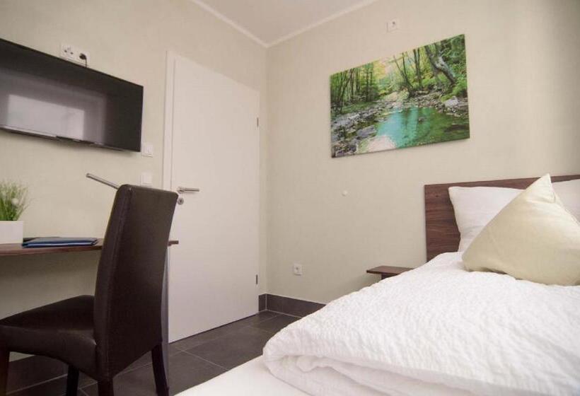 آپارتمان 1 خوابه با بالکن, Komfortable Apartment Wohnung