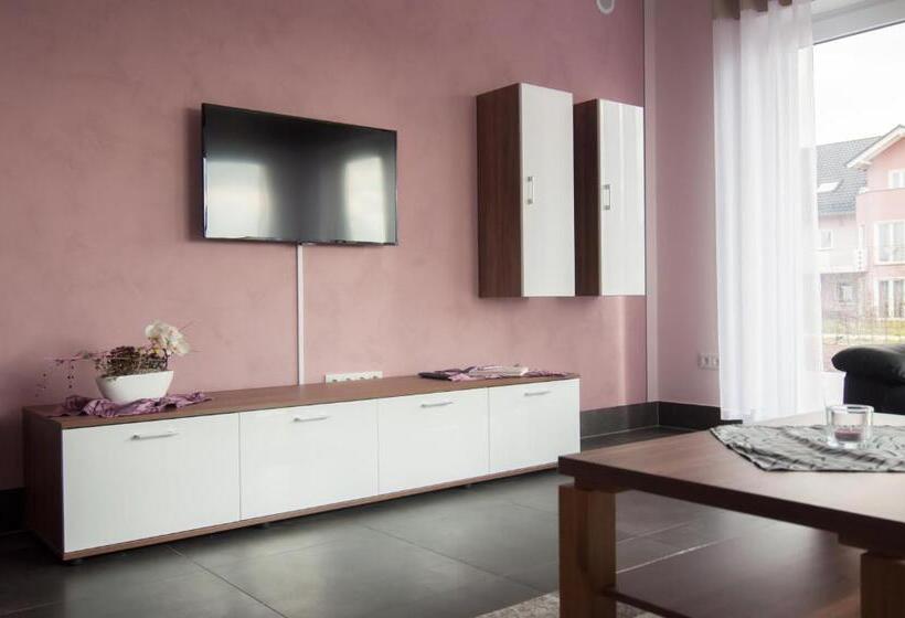 آپارتمان 1 خوابه با تراس, Komfortable Apartment Wohnung