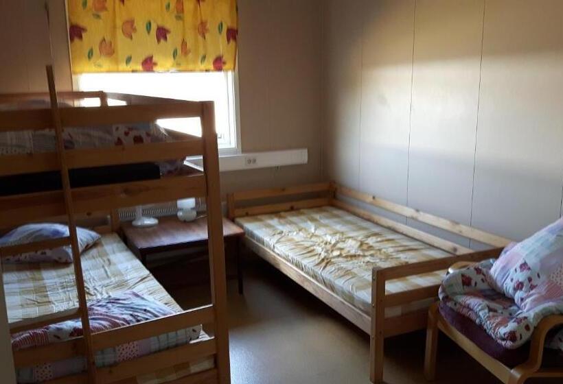 اتاق استاندارد سه تخته با سرویس بهداشتی مشترک, Täljebo Vandrarhem, Sundsbrovägen 1, Söderhamn