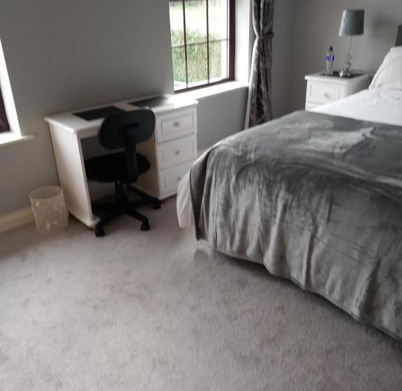 اتاق استاندارد با تخت بزرگ, Clonoughter Heights
