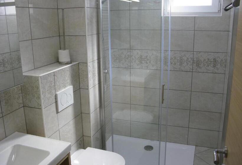 آپارتمان 2 خوابه, Apartments Reida