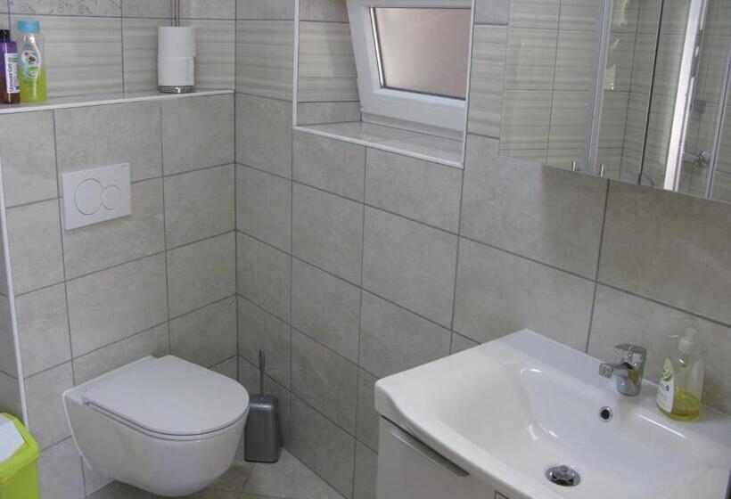 آپارتمان 1 خوابه با چشم‌انداز, Apartments Reida