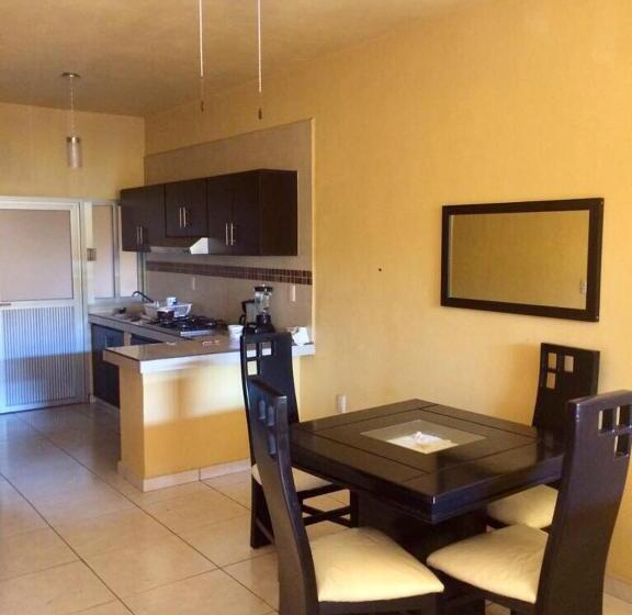 استودیوی استاندارد, Andressa Mia Apartments