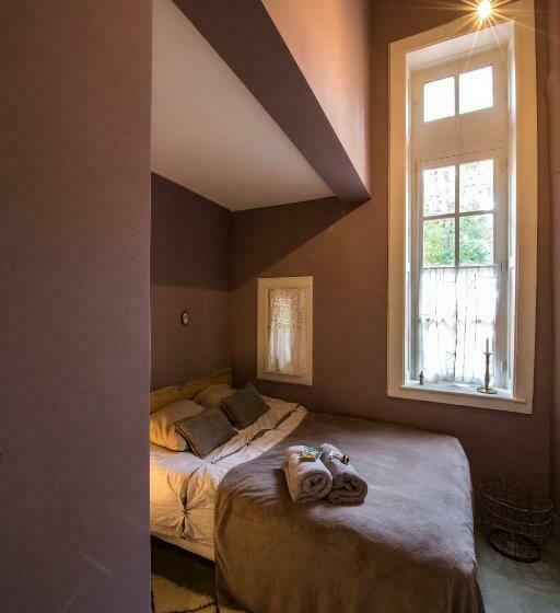 اتاق عادی, Une Nuit Au Château