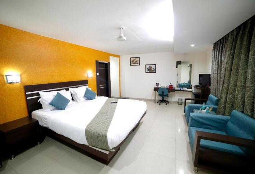 Deluxe Room, Best Western Yuvraj