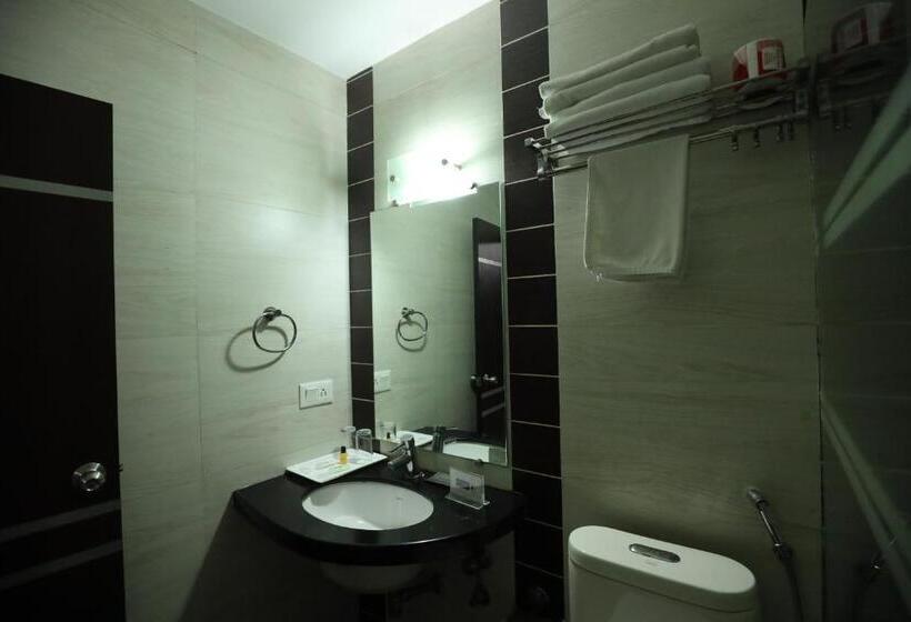 اتاق لوکس, Click Hotel Yuvraj
