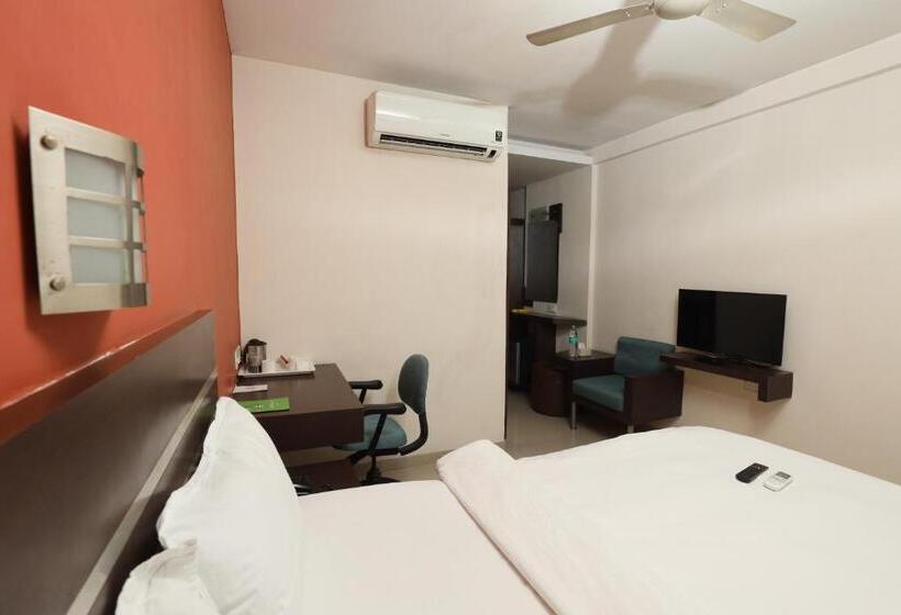 Deluxe Room, Best Western Yuvraj