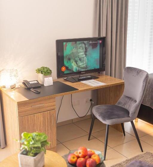 Appartement Deluxe 1 Chambre, Boardinghouse Home   Adults Only