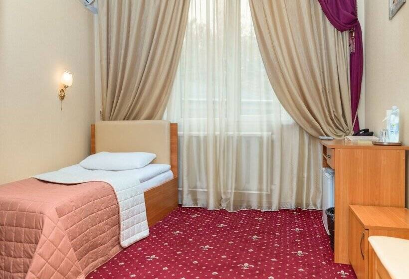 اتاق اکونومی یک تخته, Shine