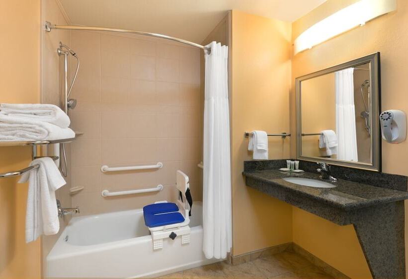סוויטה מותאמת לאדם עם מוגבלויות, Staybridge Suites Tucson Airport, An Ihg