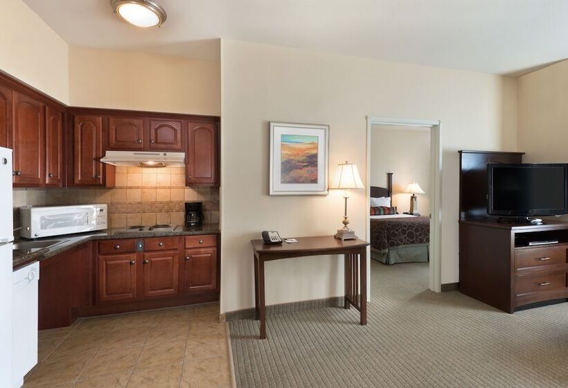 Suite Adapted for people with reduced mobility, Staybridge Suites Tucson Airport