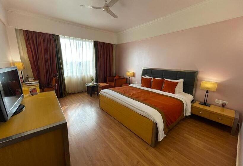 Superior Room King Size Bed, The Piccadily  Lucknow