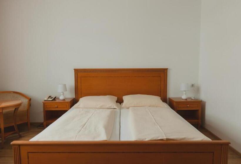 اتاق راحتی, Sommerhotel Karwendel