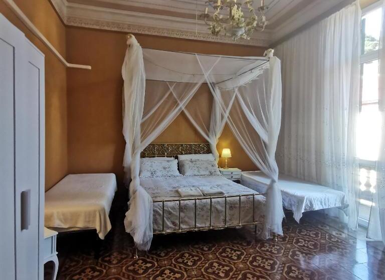 سوییت خانوادگی, Albisola Bed And Breakfast