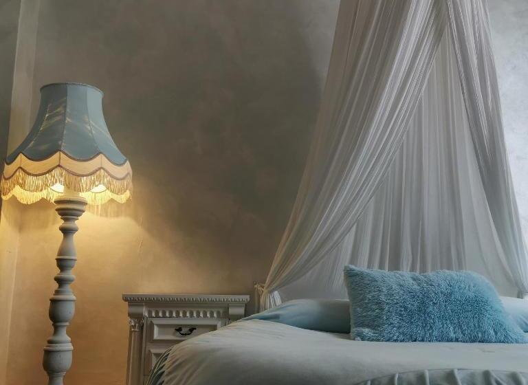 سوییت خانوادگی, Albisola Bed And Breakfast