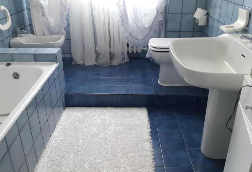 اتاق لوکس, Albisola Bed And Breakfast