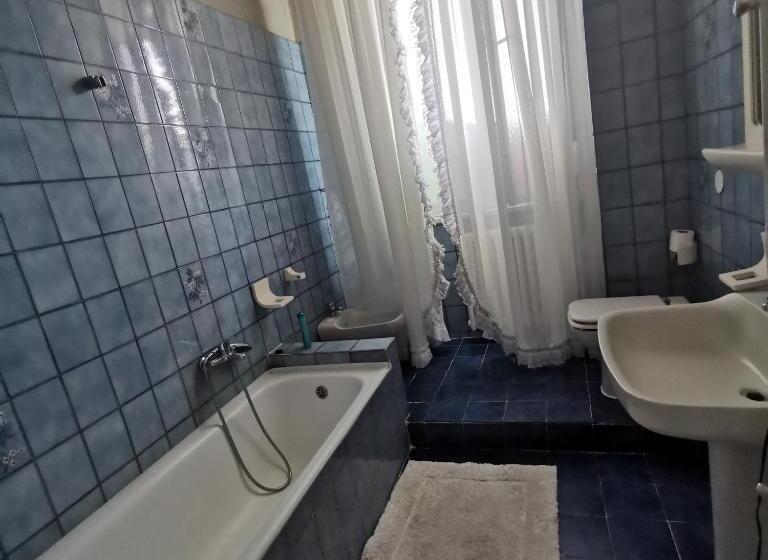 سوییت سوپریور, Albisola Bed And Breakfast