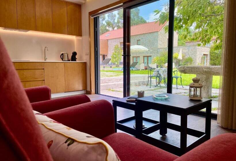 استودیوی استاندارد, Casa Do Pomar   Eido Do Pomar