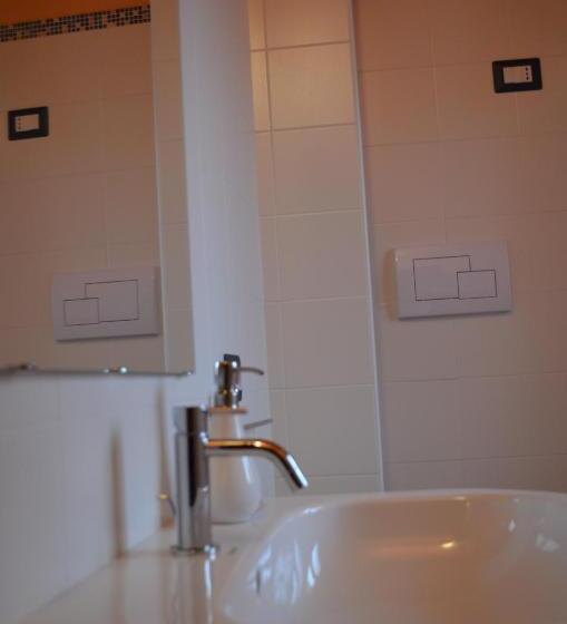 اتاق استاندارد سه نفره, B&b La Casa Di Giulietta