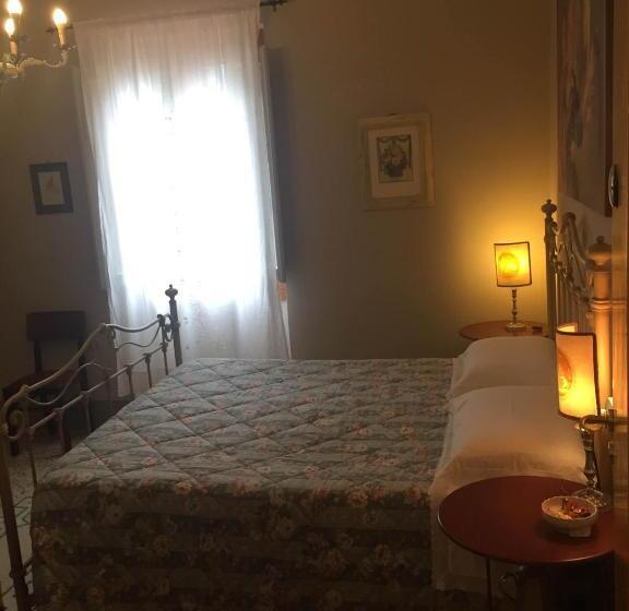 اتاق استاندارد با سرویس بهداشتی مشترک, Campo Alle Monache