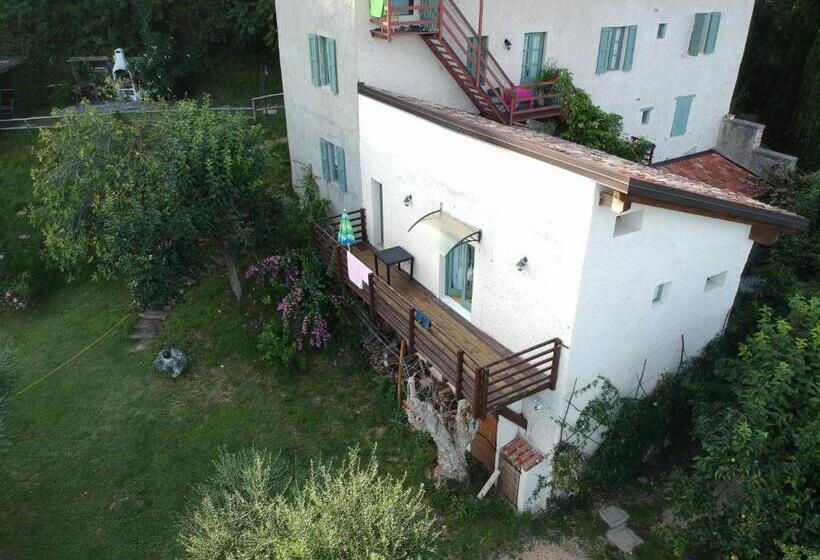 آپارتمان 1 خوابه با تراس, Agriturismo Conte Brunello