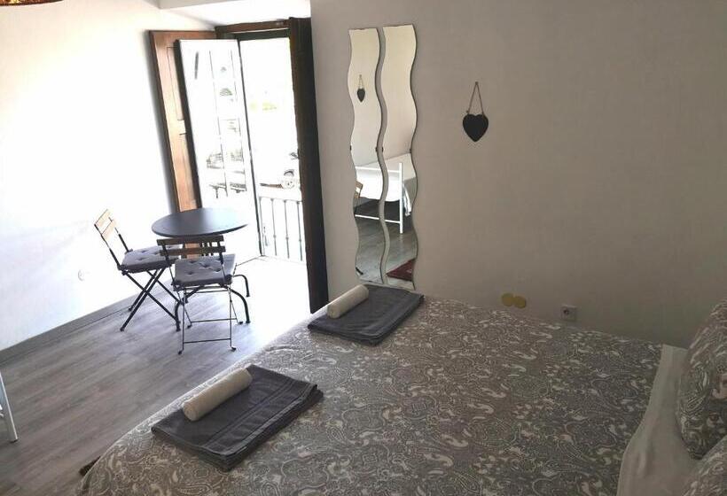 اتاق استاندارد با چشم‌انداز دریا, Taah Billa Guest House