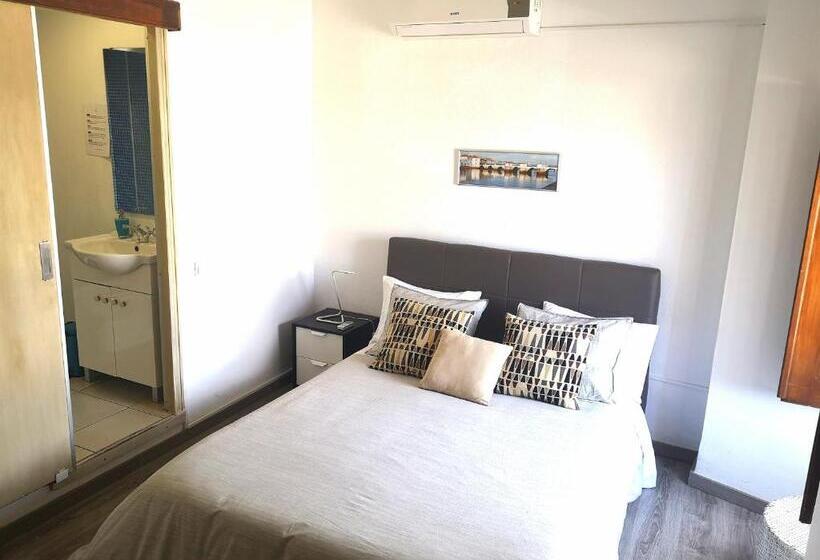 اتاق استاندارد با چشم‌انداز رودخانه, Taah Billa Guest House