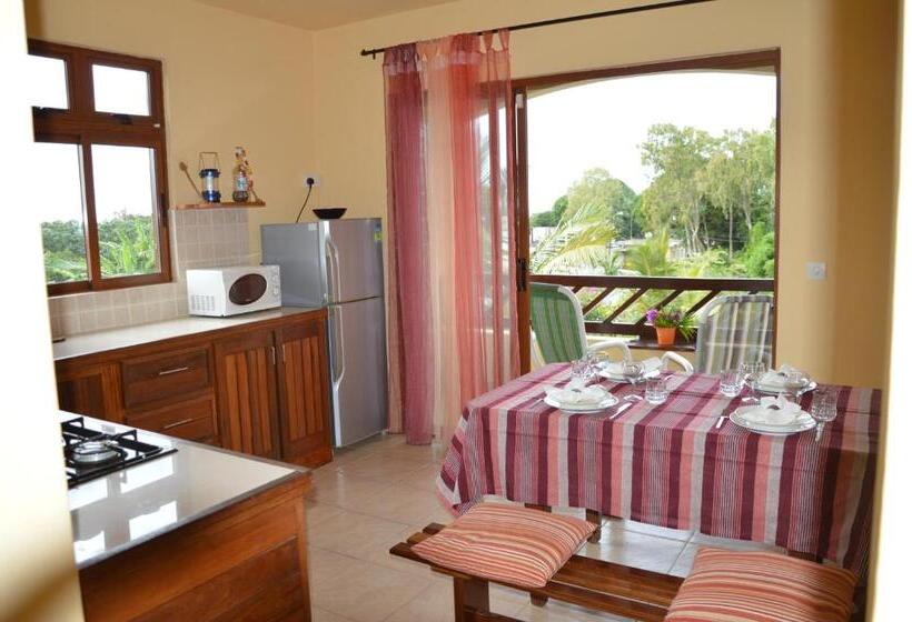 آپارتمان 1 خوابه با تراس, La Maison Soleil