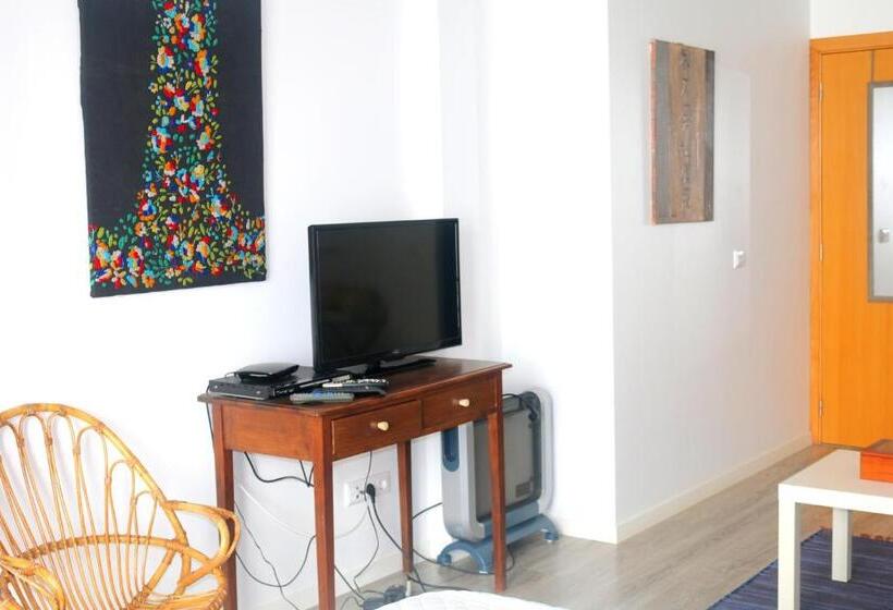 اتاق لوکس, Madeira Native Motion Guest House