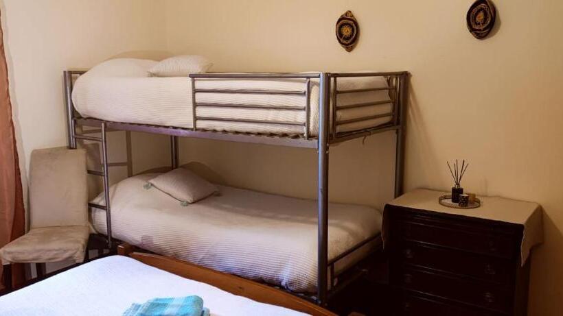 اتاق استاندارد, Madeira Native Motion Guest House
