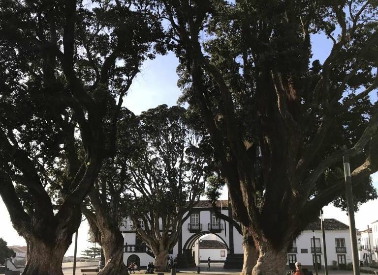 اتاق استاندارد سه تخته با بالکن, Costa Norte Guesthouse