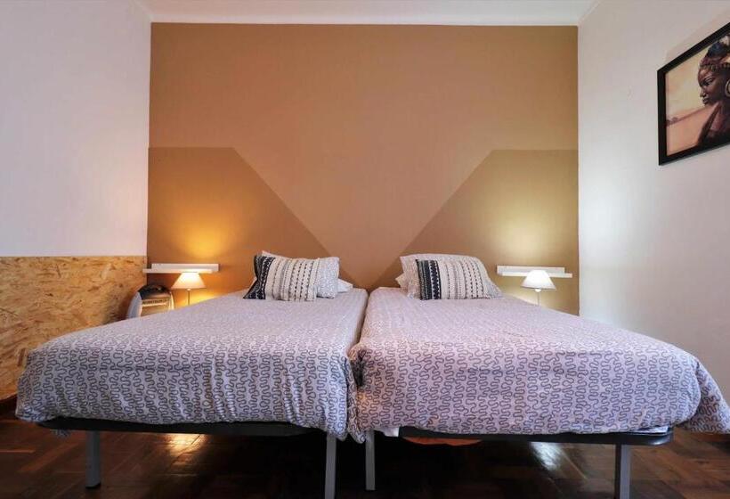 اتاق استاندارد سه نفره, Costa Norte Guesthouse