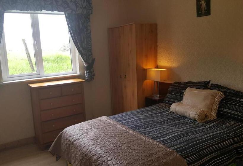 اتاق اکونومی, Divine Mercy B&b