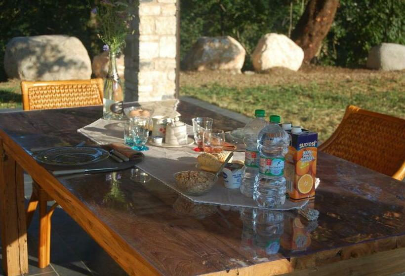 ویلای 3 خوابه, Agriturismo Casa Del Castagneto