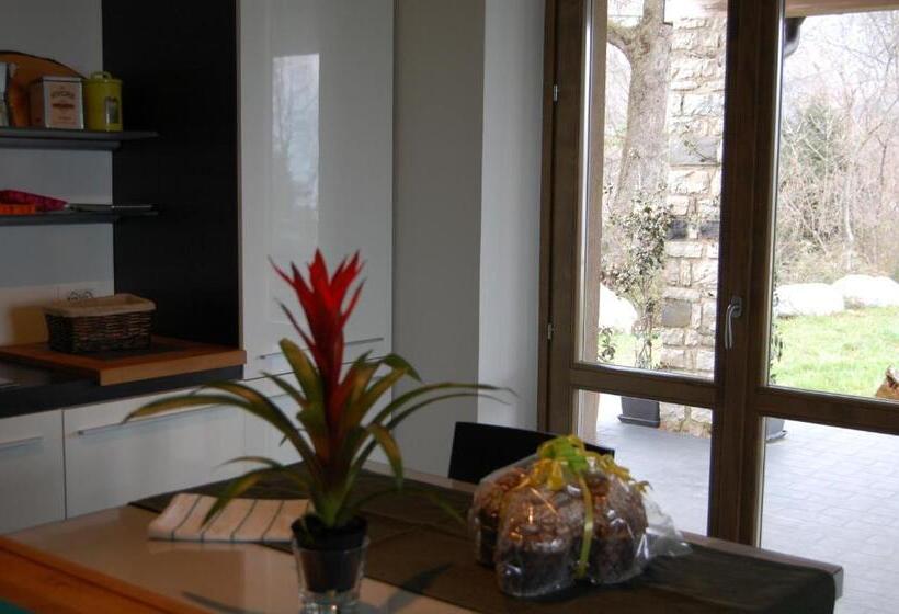 ویلای 3 خوابه, Agriturismo Casa Del Castagneto