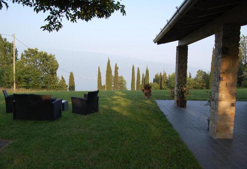 ویلای 3 خوابه, Agriturismo Casa Del Castagneto