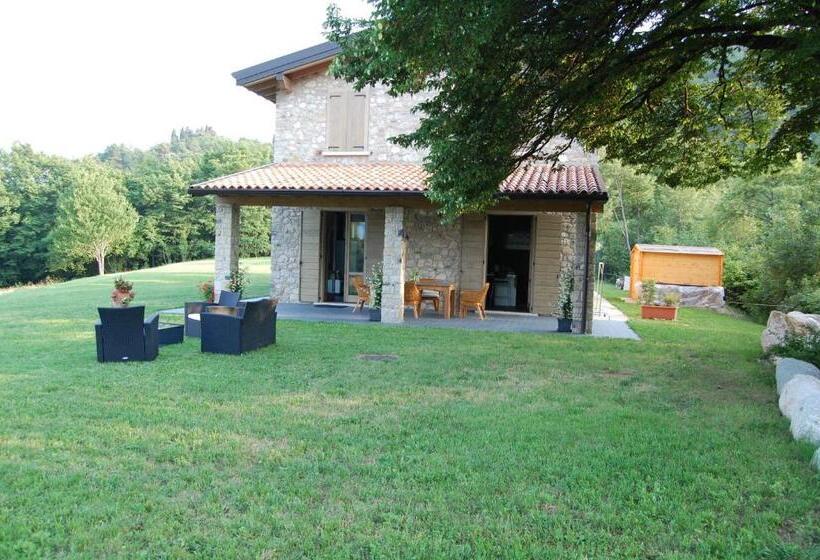 ویلای 3 خوابه, Agriturismo Casa Del Castagneto
