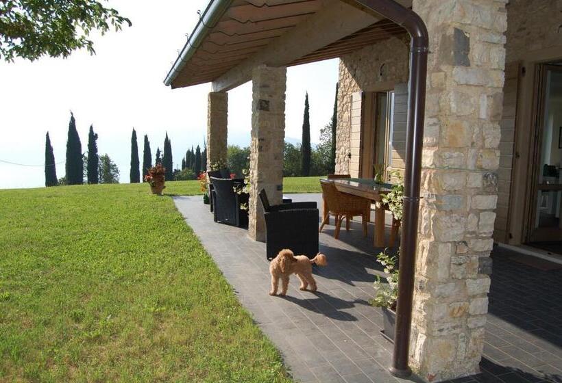 ویلای 3 خوابه, Agriturismo Casa Del Castagneto