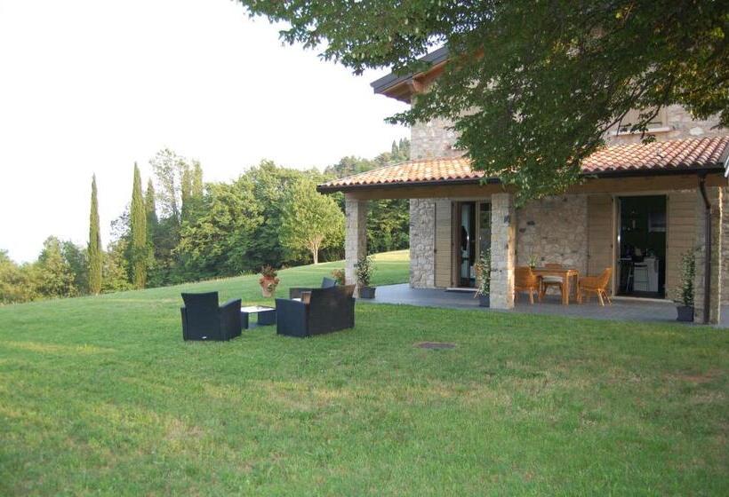 ویلای 3 خوابه, Agriturismo Casa Del Castagneto